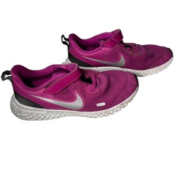Nike Revolution Girl's Running Shoe Fuscia and Silver Size 1.5Y - Picture 4 of 8